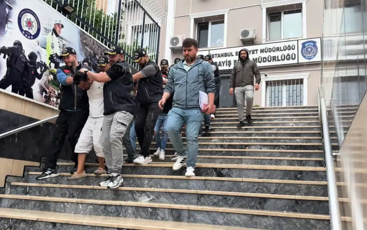 istanbulda-azerbaycanlini-aldadib-15-milyonluq-qizilini-apardilar