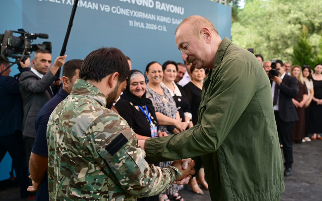 ilham-eliyev-quzeyxirmanda-sakinlerle-gorusdu