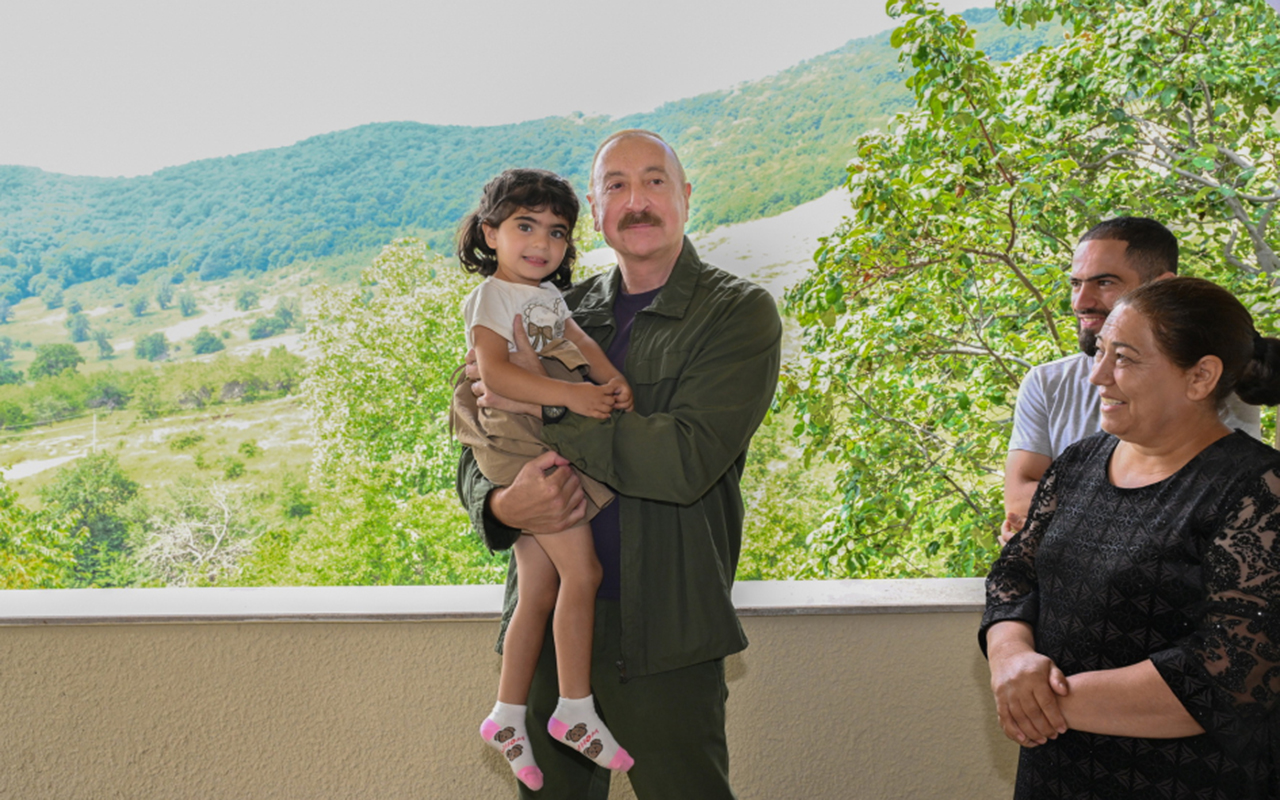 kicik-qaladeresinde-sakinlerimiz-ile