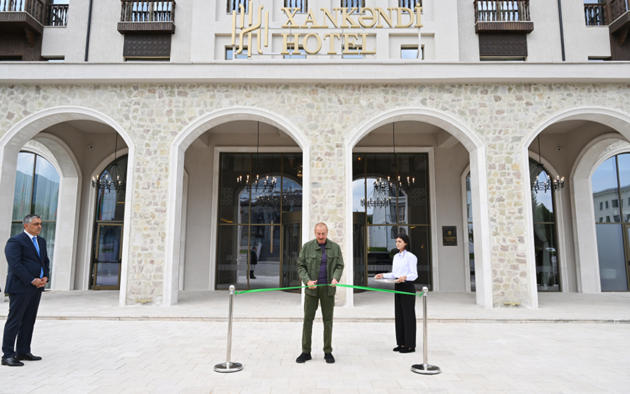 ilham-eliyev-xankendi-hotelinin-acilisinda