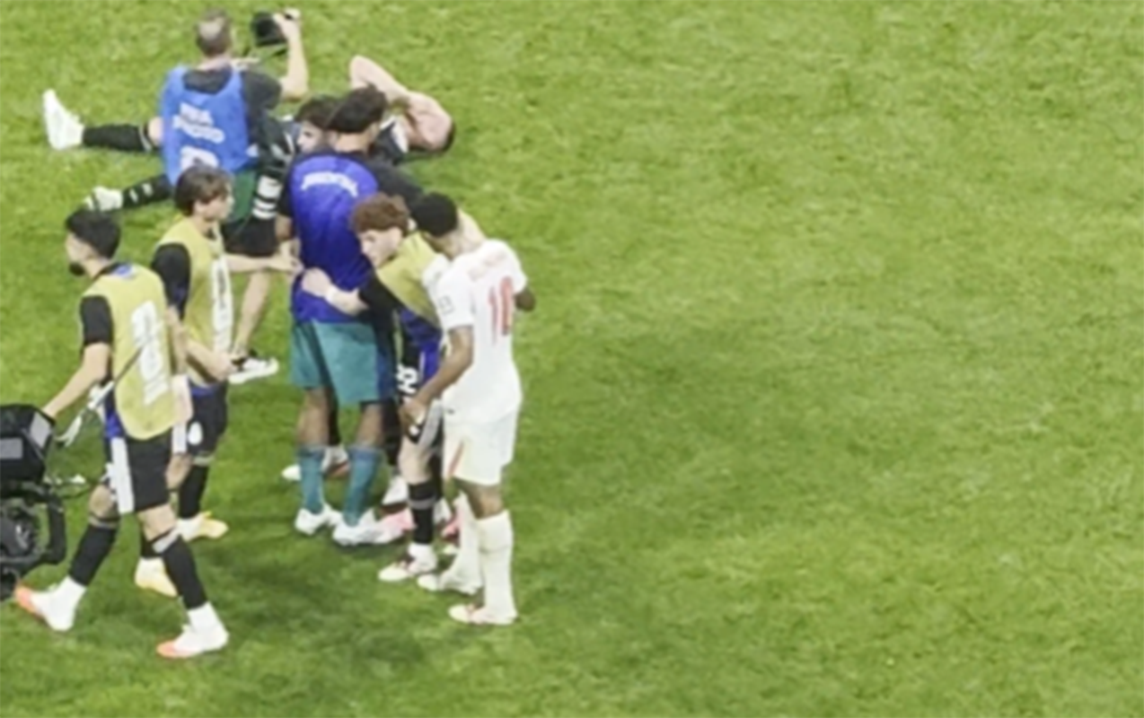 final-fitinden-sonra-argentinali-futbolcuya-sille-vurdu