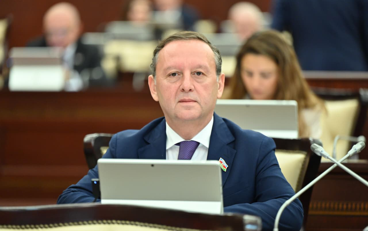 dunyada-geden-prosesler-metbuatdan-da-yan-kecmeyib