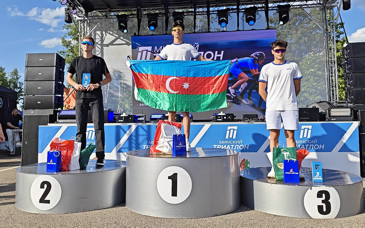 azerbaycan-triatlonculari-minskde-beynelxalq-yarisda-ugur-qazandilar