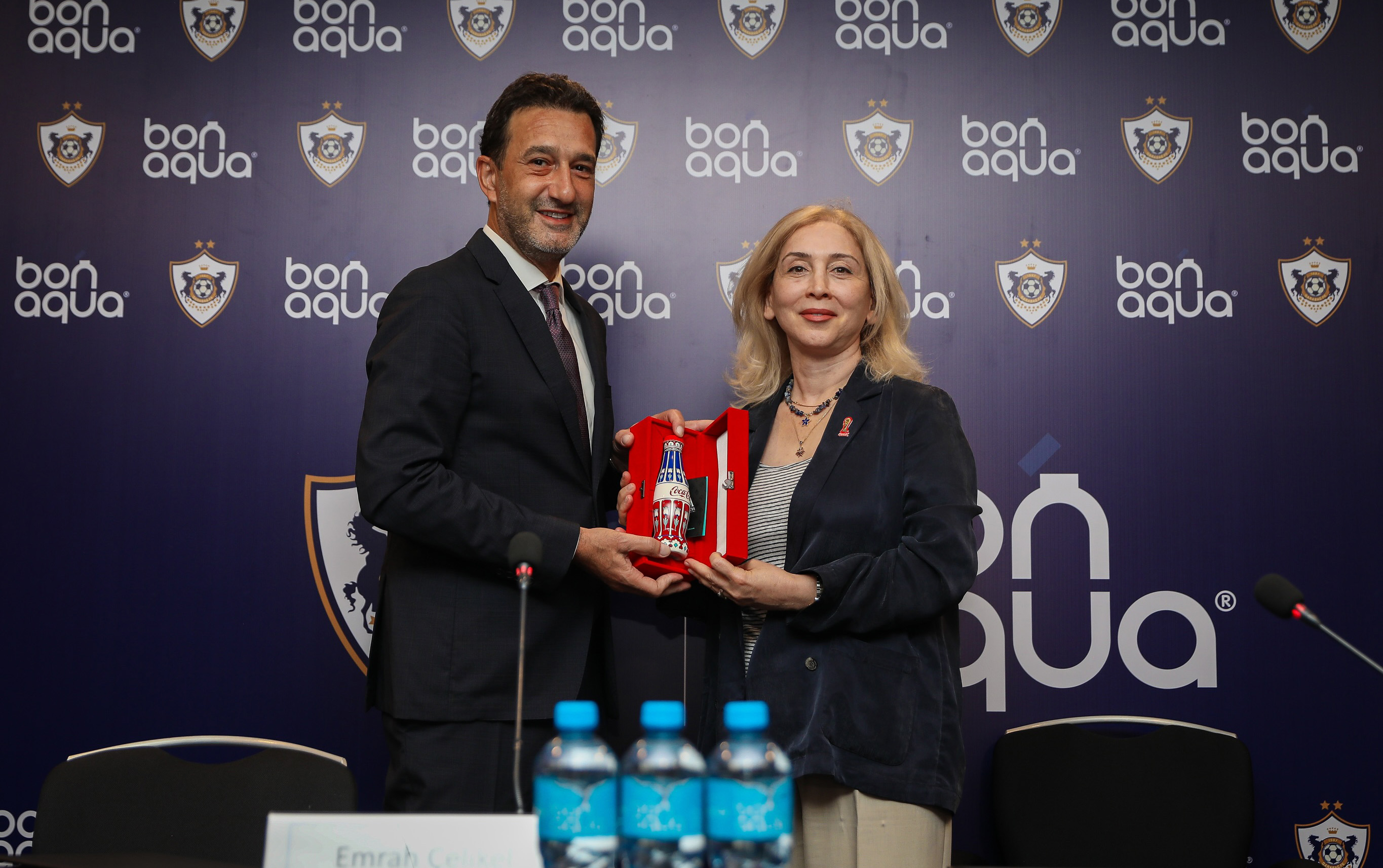 qarabag-ve-bonaqua-terefdasliq-muqavilesi-imzaladi