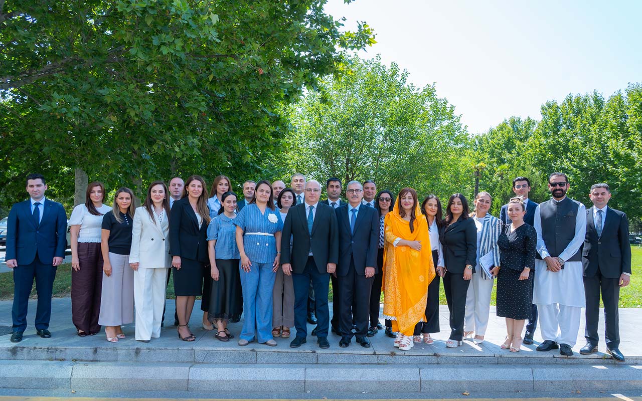 azerbaycan-ve-pakistan-arasinda-emekdasliq-cercivesinde-bakida-beynelxalq-telim-kecirilib