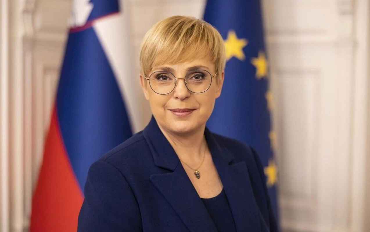 sloveniya-prezidenti-qezaya-dusdu