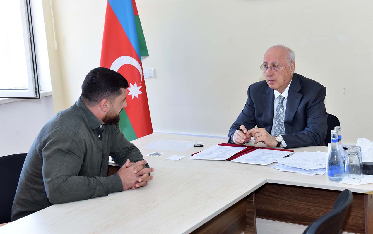 zakir-ferecov-novbeti-seyyar-qebul-kecirdi