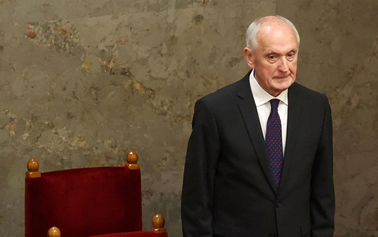 orbanin-isden-cixardigi-hakim-prezident-oldu