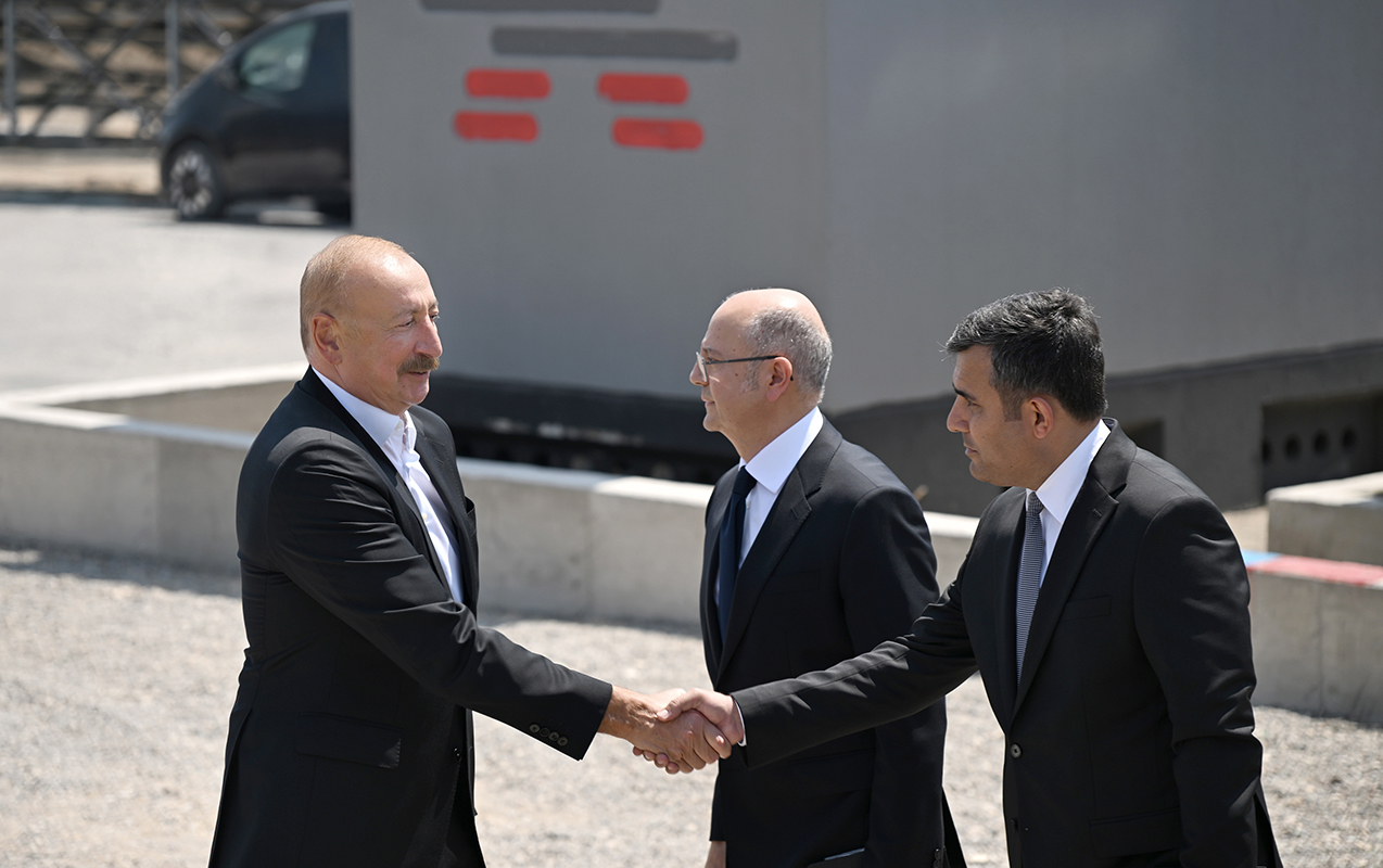 prezident-sems-1-ve-qerbi-ufuq-stansiyalarinda-gorulen-islerle-tanis-oldu