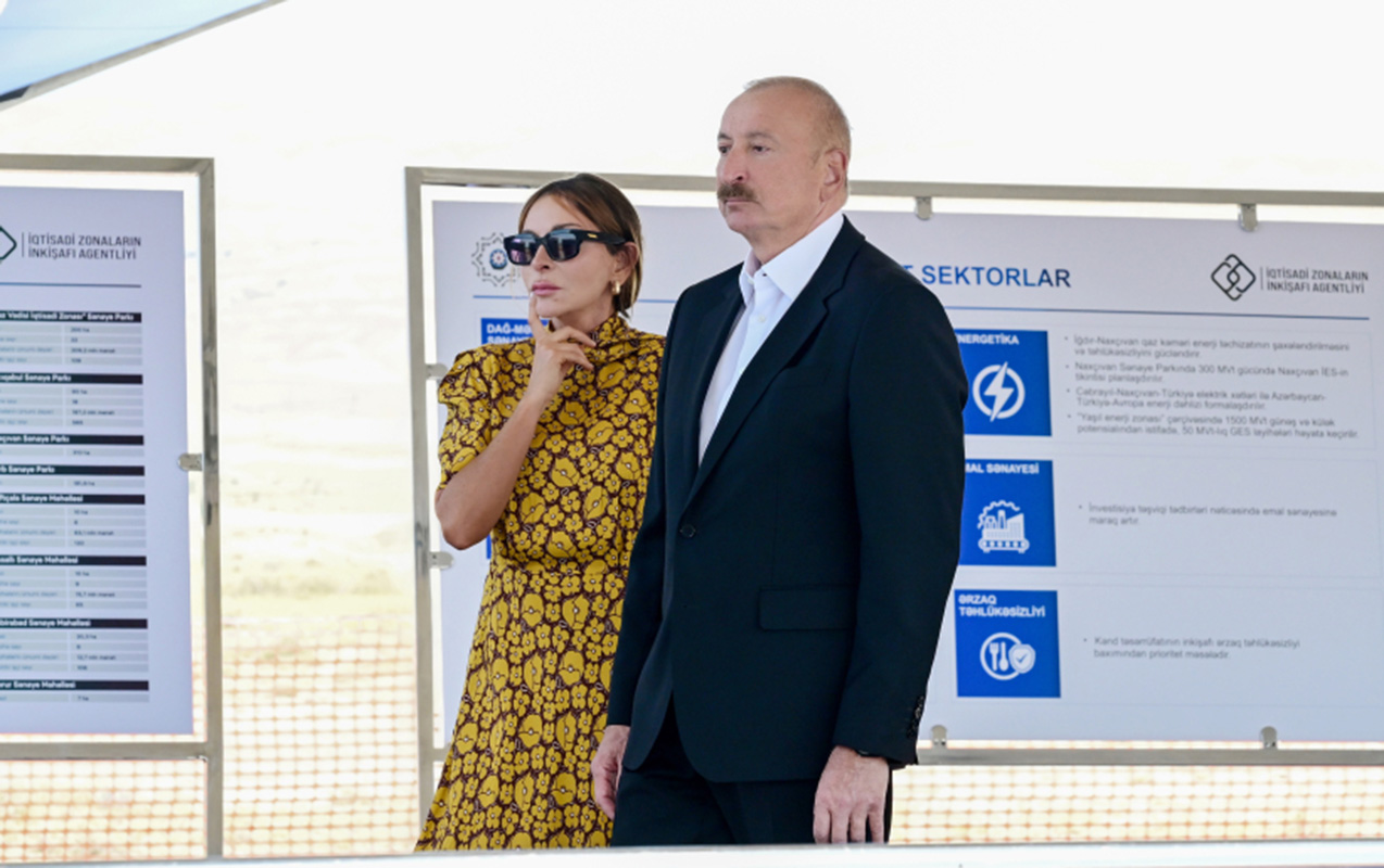 ilham-eliyev-xanimi-ile-dost-merkezinin-acilisinda