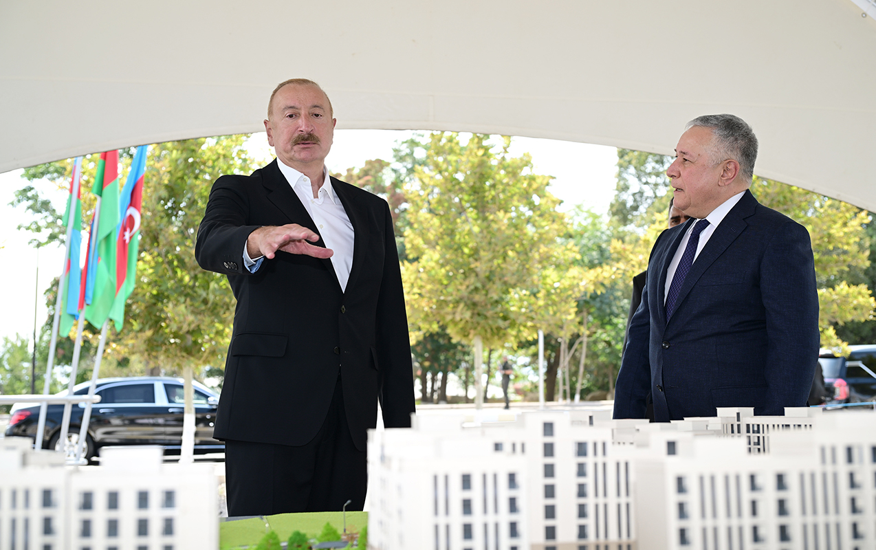 prezident-sosial-evler-kompleksinin-temelini-qoydu