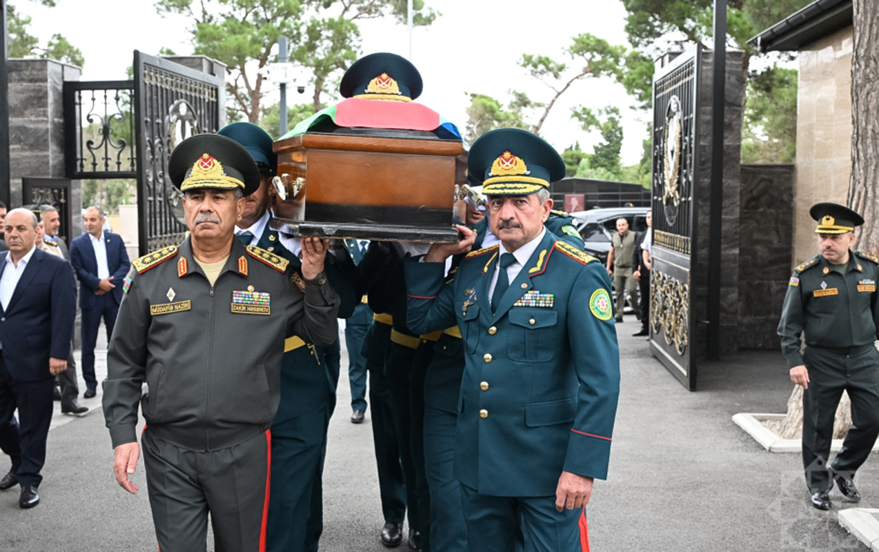zakir-hesenovla-elcin-quliyev-abbaseli-novruzovun-defninde