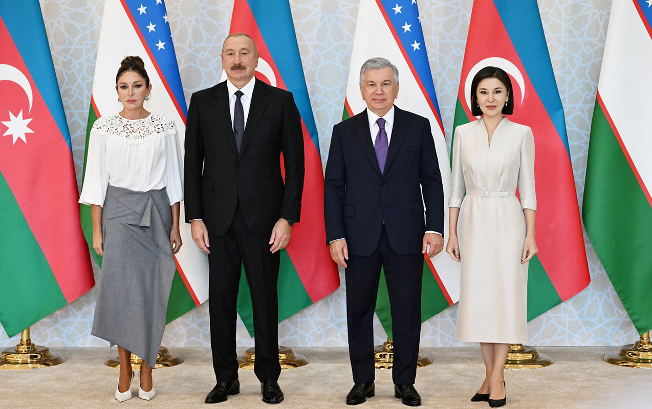 prezidentler-ve-birinci-xanimlar-kuksaroyda-birge-foto-cekdirdiler