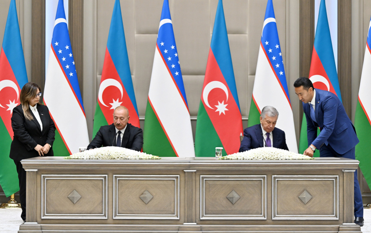 ebedi-dostluq-haqqinda-muqavile