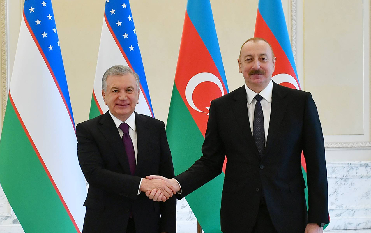 siyasi-etimad-iqtisadi-terefdasliga-cevrilir