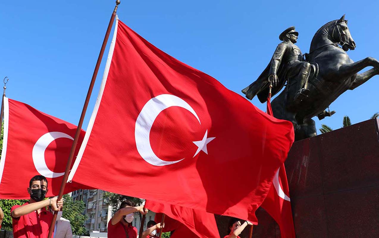 bu-gun-turkiyede-zefer-bayramidir