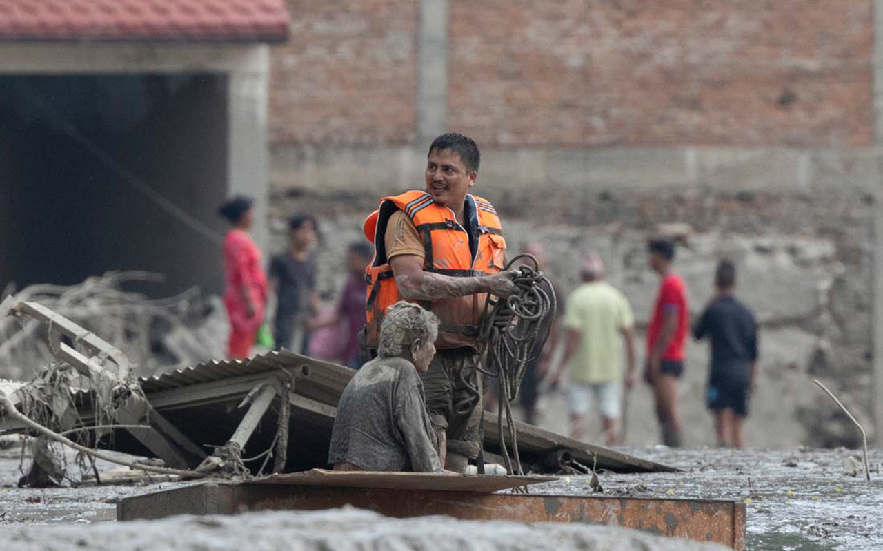 nepalda-olenlerin-sayi-900-u-otdu