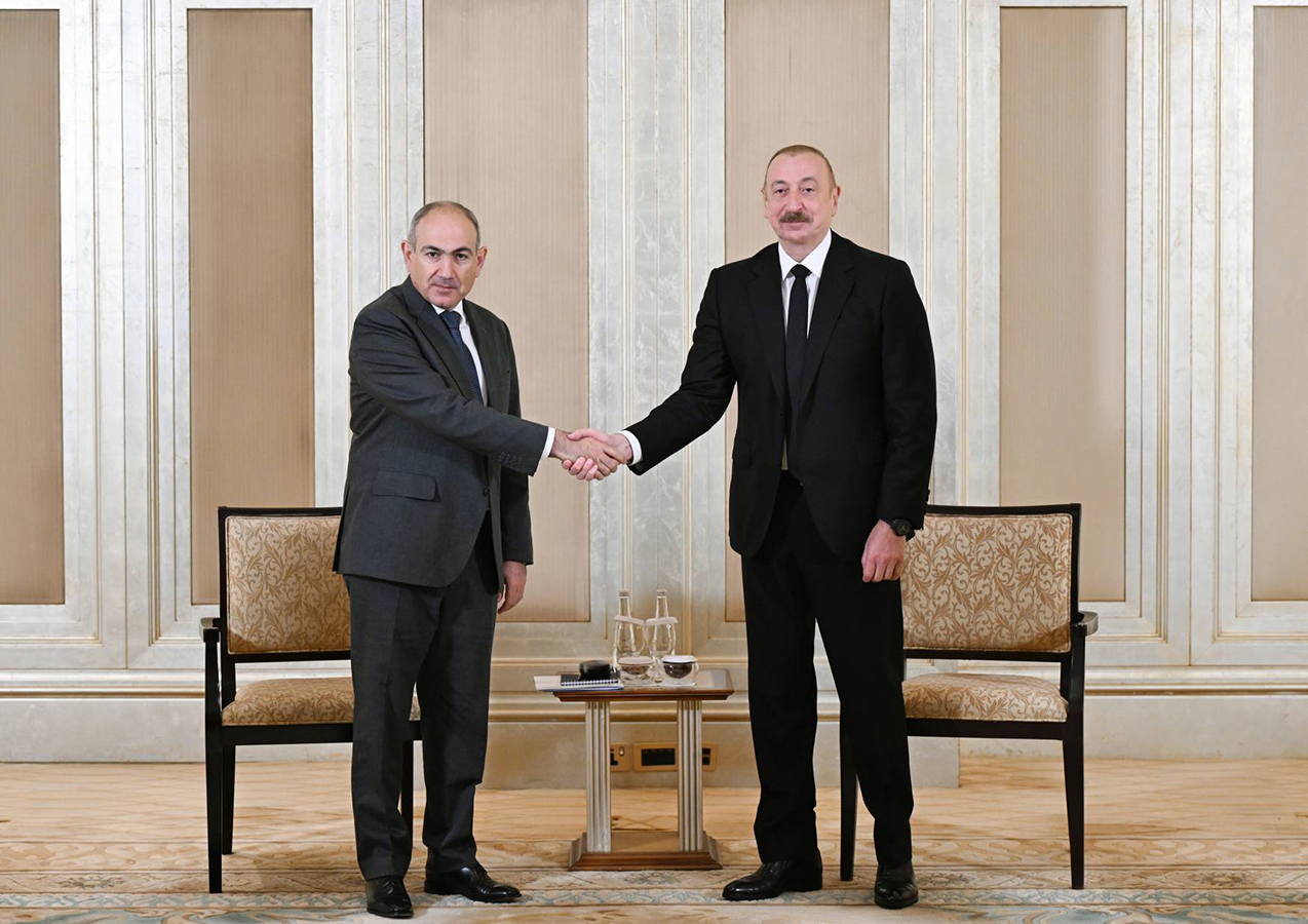 bir-azdan-ilham-eliyevle-pasinyan-gorusecek