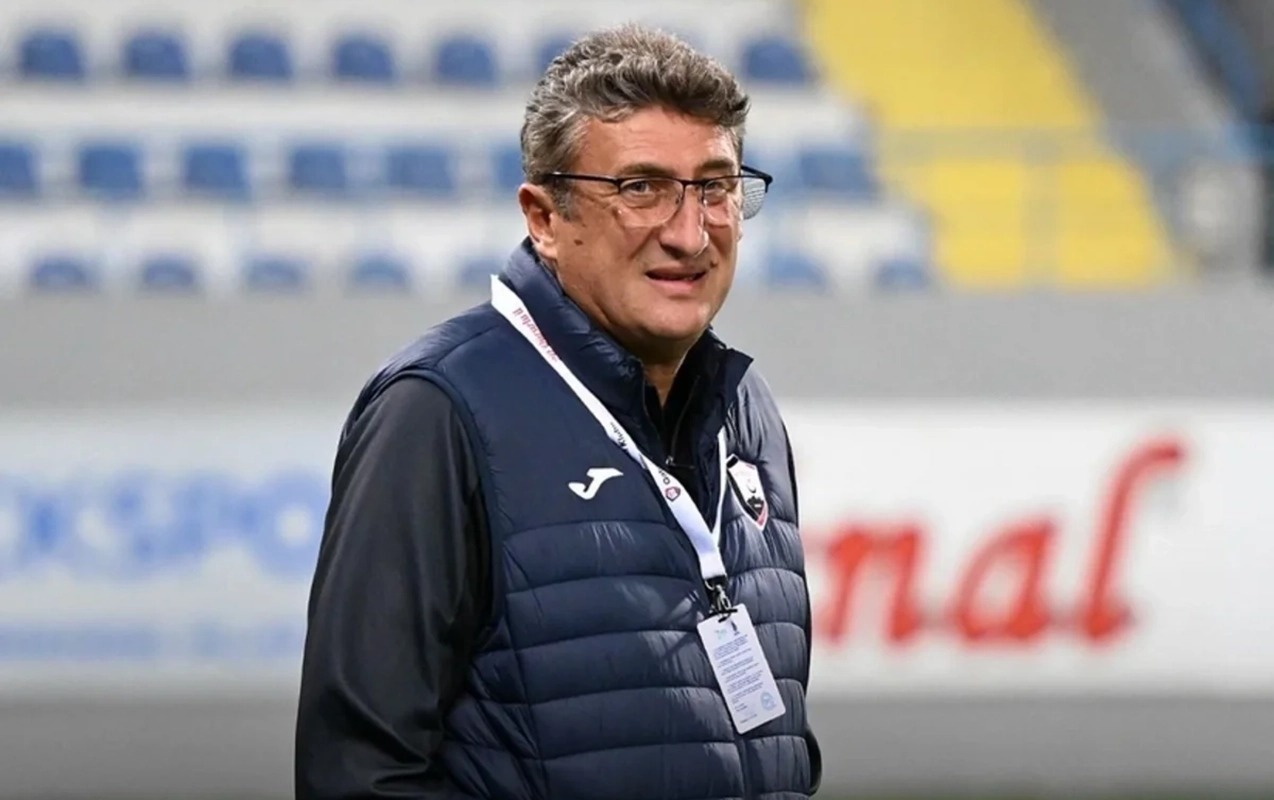 qebele-bas-mesqcisi-ile-yollarini-ayirdi