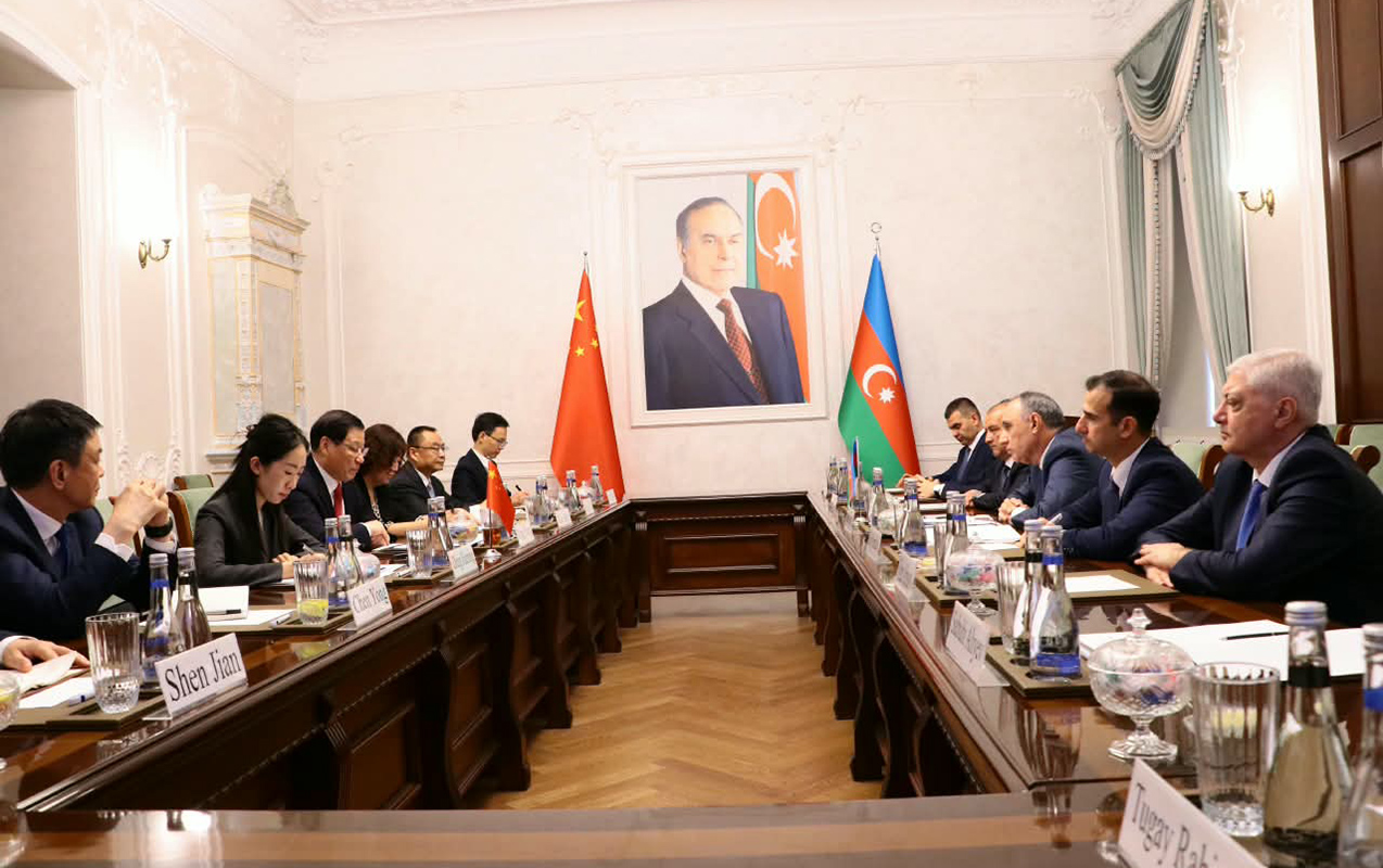 cinin-bas-prokuroru-azerbaycanda-isguzar-seferdedir