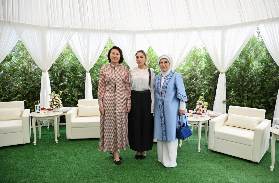 Beş ölkənin birinci xanımları Bişkekdə əl işləri sərgisində - FOTOLAR 3 2