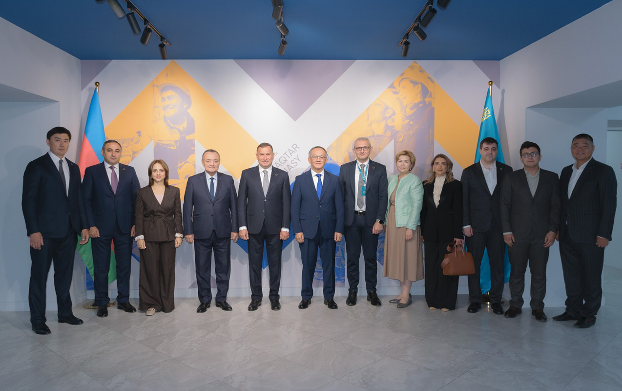 azerbaycan-ve-qazaxistan-hemkarlar-ittifaqlari-arasinda-emekdasliq-uzre-yol-xeritesi-imzalandi