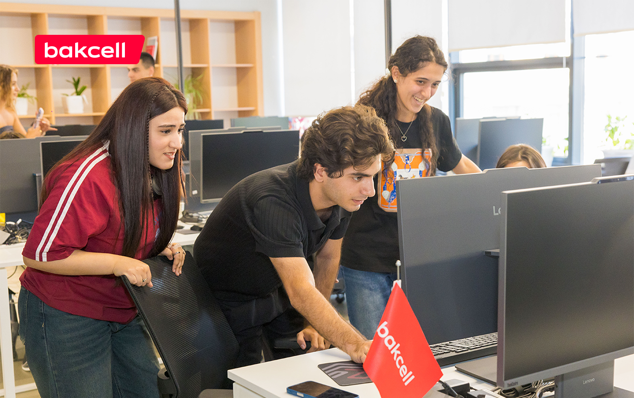 bakcell-peerstack-academy-telebeleri-ucun-komanda-yarisi-kecirdi