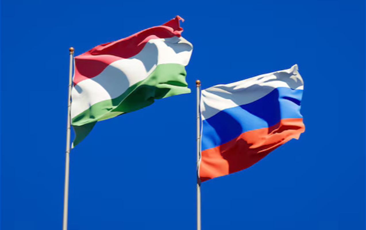 rusiyanin-10-diplomatini-olkeden-cixarirlar