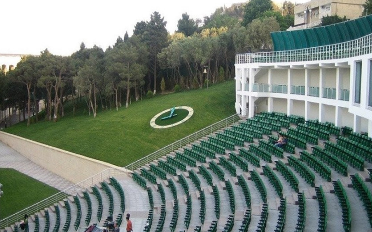 bu-teatrlar-nazirliyin-tabeliyine-kecdi