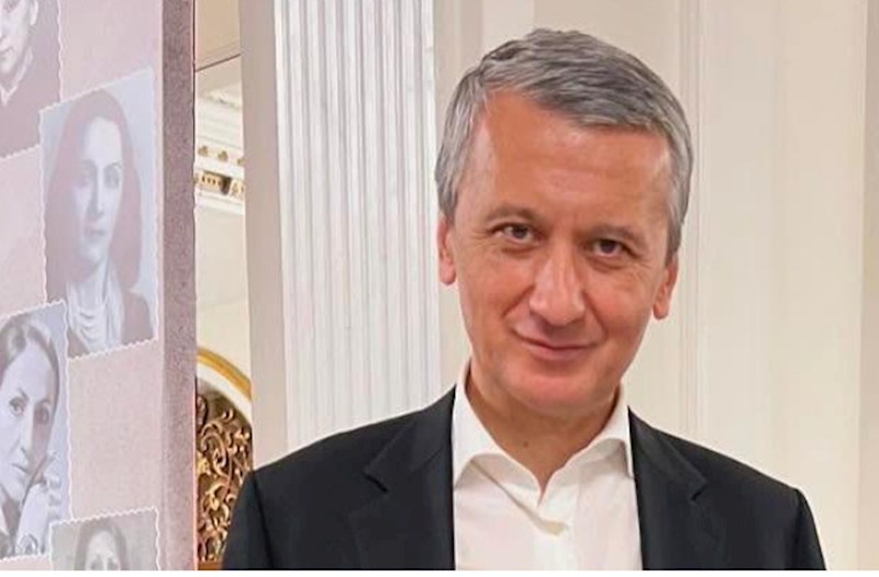 sabiq-bas-konsul-azer-qasimovun-qardasidir