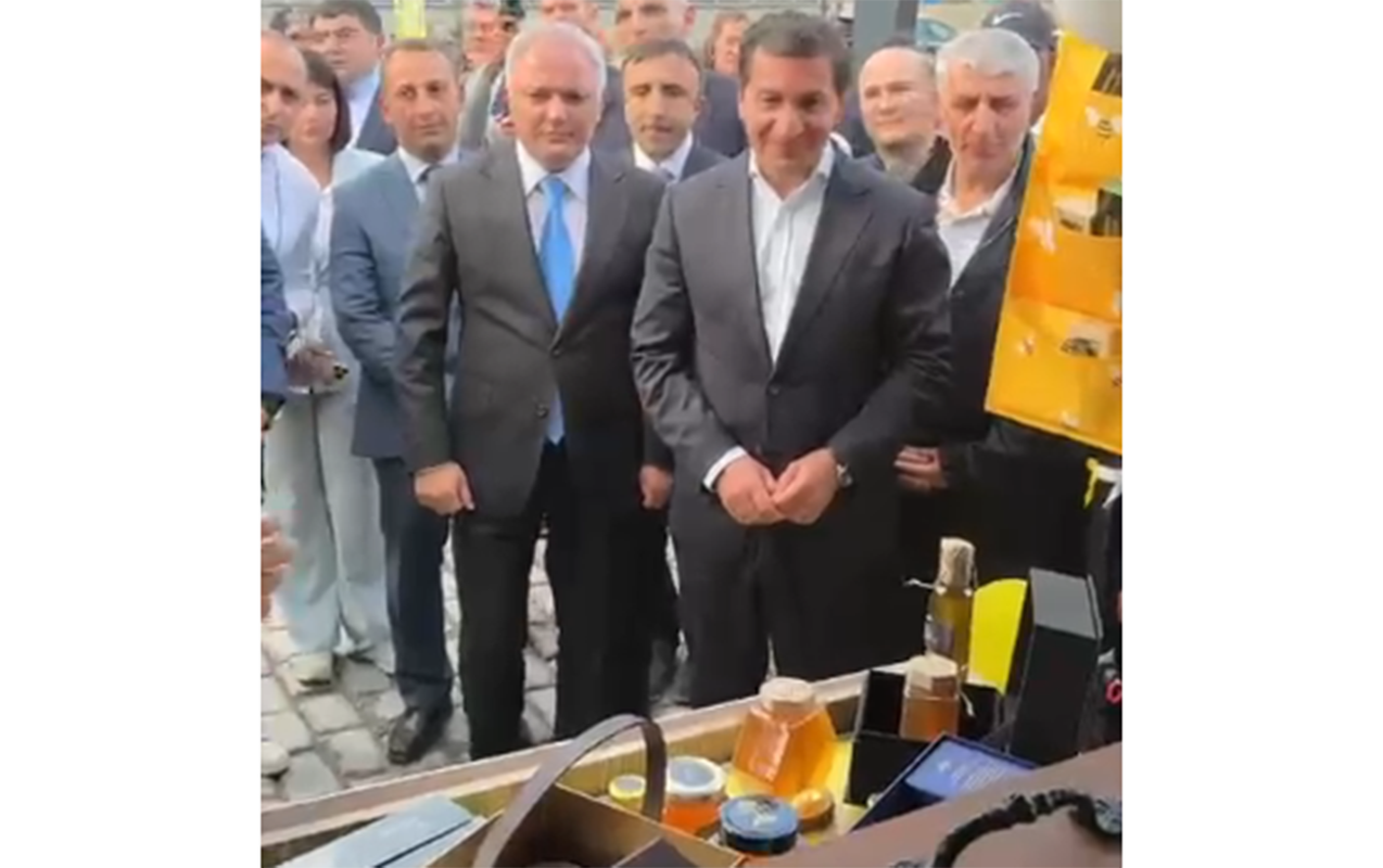 kelbecerde-bal-festivalindan