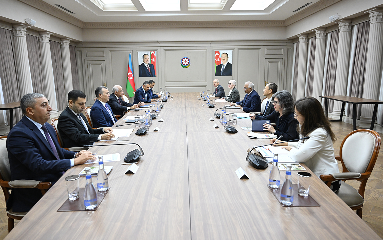 eli-esedov-asiya-inkisaf-bankinin-direktorlar-surasinin-numayende-heyeti-ile-gorusdu