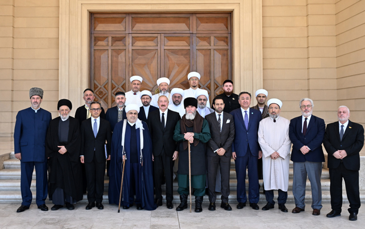 prezidentin-sosial-sebeke-hesablarinda-bugunku-qebula-dair