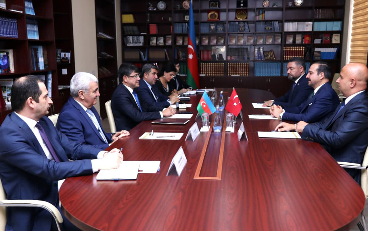 azerbaycan-turkiye-diaspor-emekdasliginin-perspektivleri-muzakire-olundu