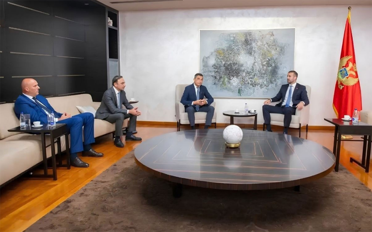 pasa-real-estate-qrupun-rehberliyi-monteneqronun-bas-naziri-ile-gorusub
