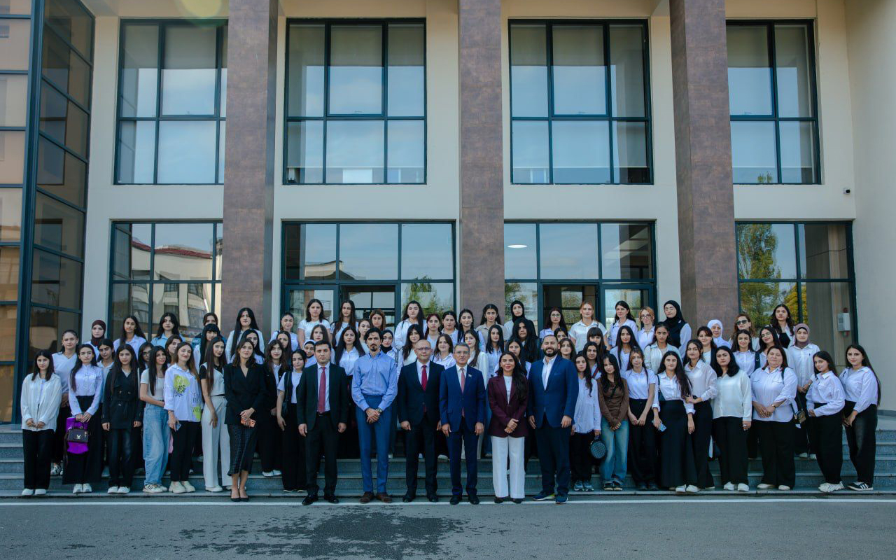 lenkeranda-qizlar-ucun-yango-azerbaijan-tehsil-proqramina-start-verilib