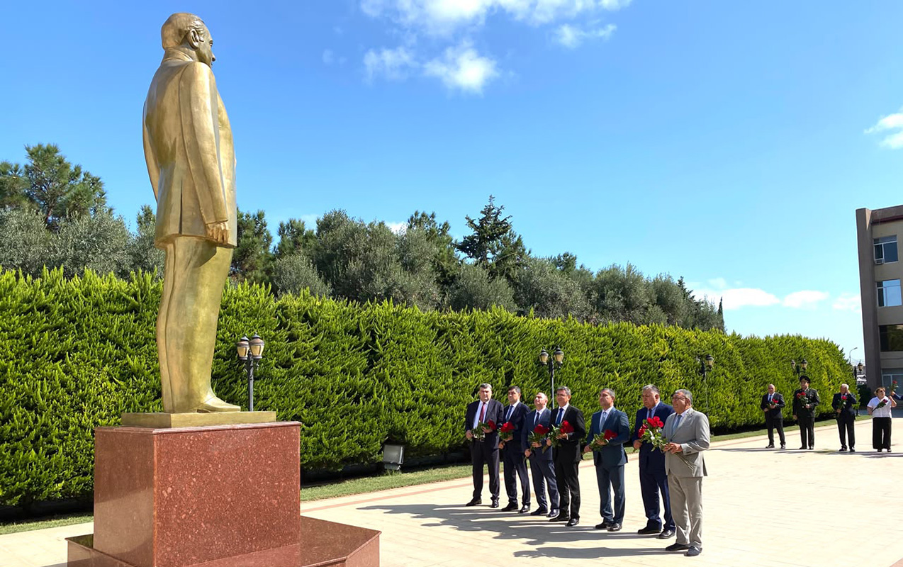 xezer-rayonunda-dovlet-suverenliyi-gunu-qeyd-olundu