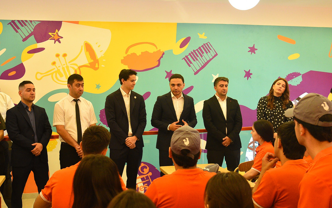 popeyes-azerbaycanda-ucuncu-en-boyuk-filialini-acdi