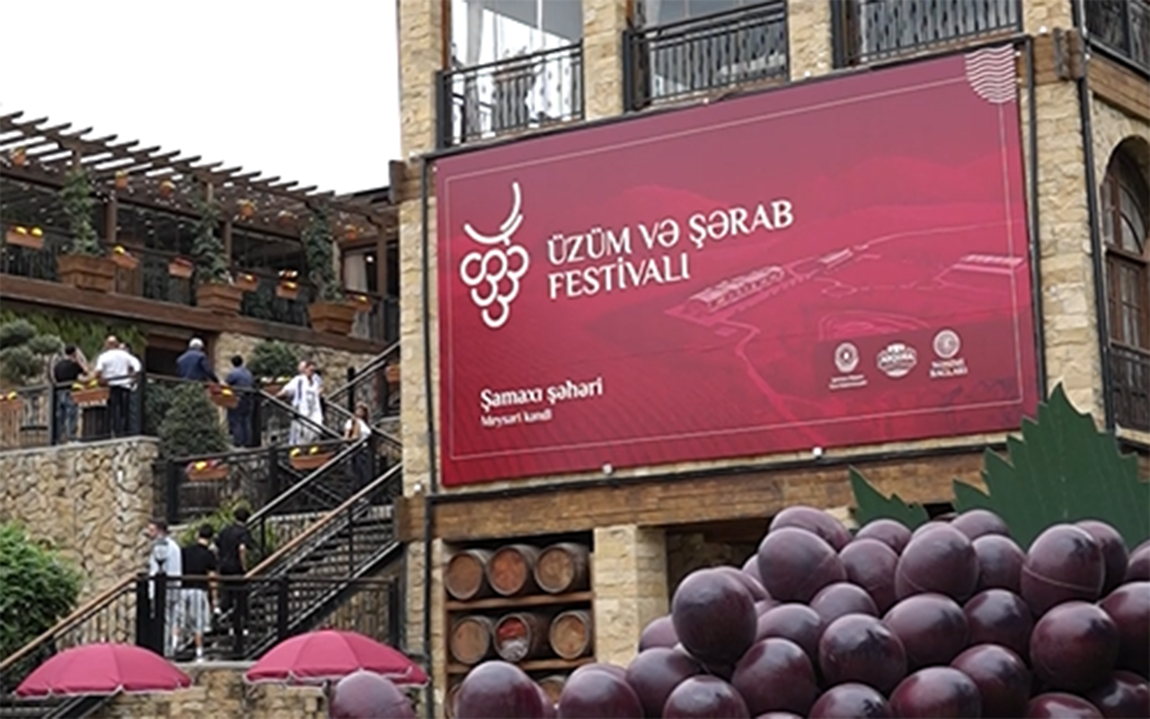 uzum-ve-serab-festivalinin-ikinci-gunu-basladi