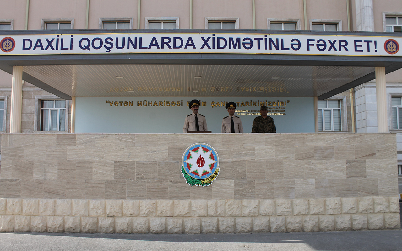 herbi-prokurorlugun-rehberliyi-naxcivanda-herbi-qulluqcularla-gorusub