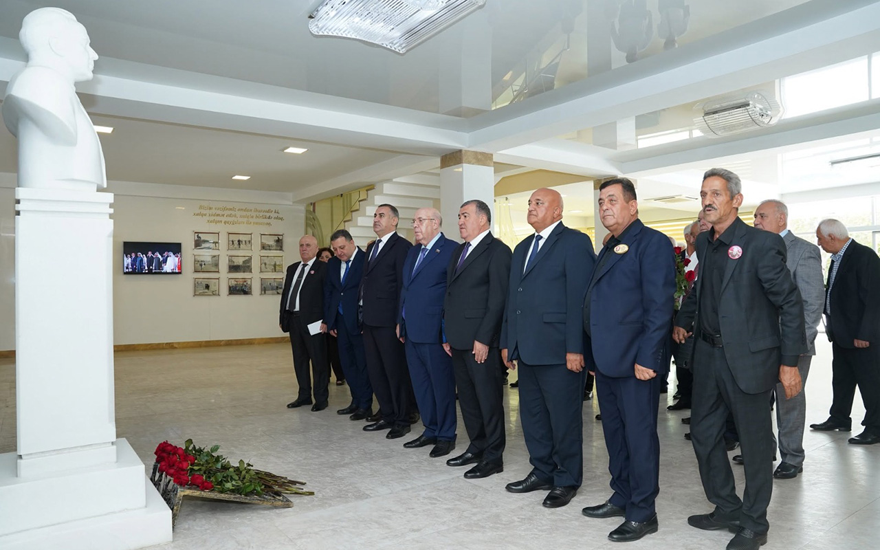 xetai-rayon-agsaqqallar-surasinin-hesabat-konfransi-kecirildi