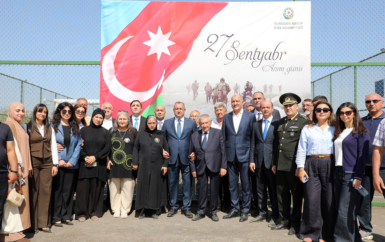 anim-gunu-ile-elaqedar-suraxanida-agacekme-aksiyasi