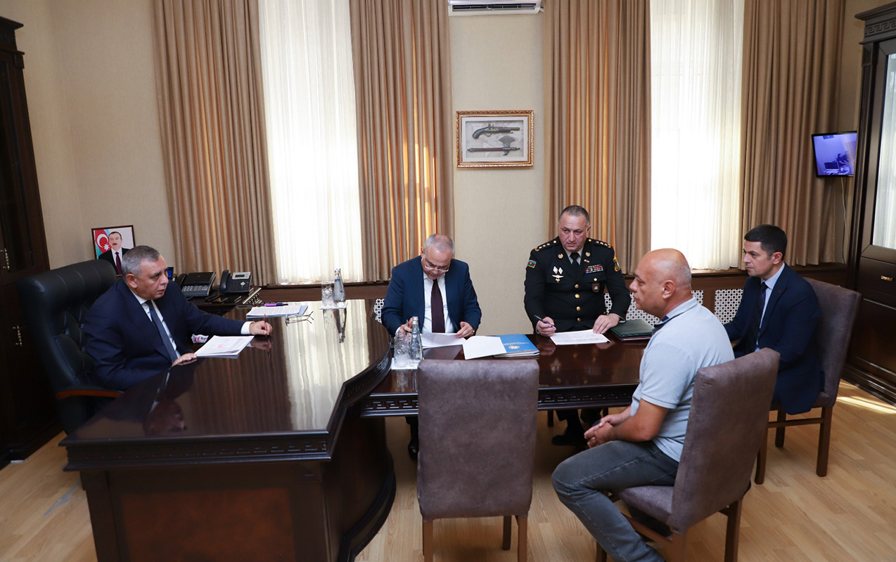 mursel-ibrahimov-naxcivanda-vetendaslarin-problemlerini-dinledi