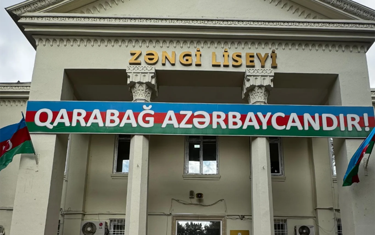 liseyin-yaxinliginda-agac-yandi-mektebin-elektrik-xetleri-zerer-gordu