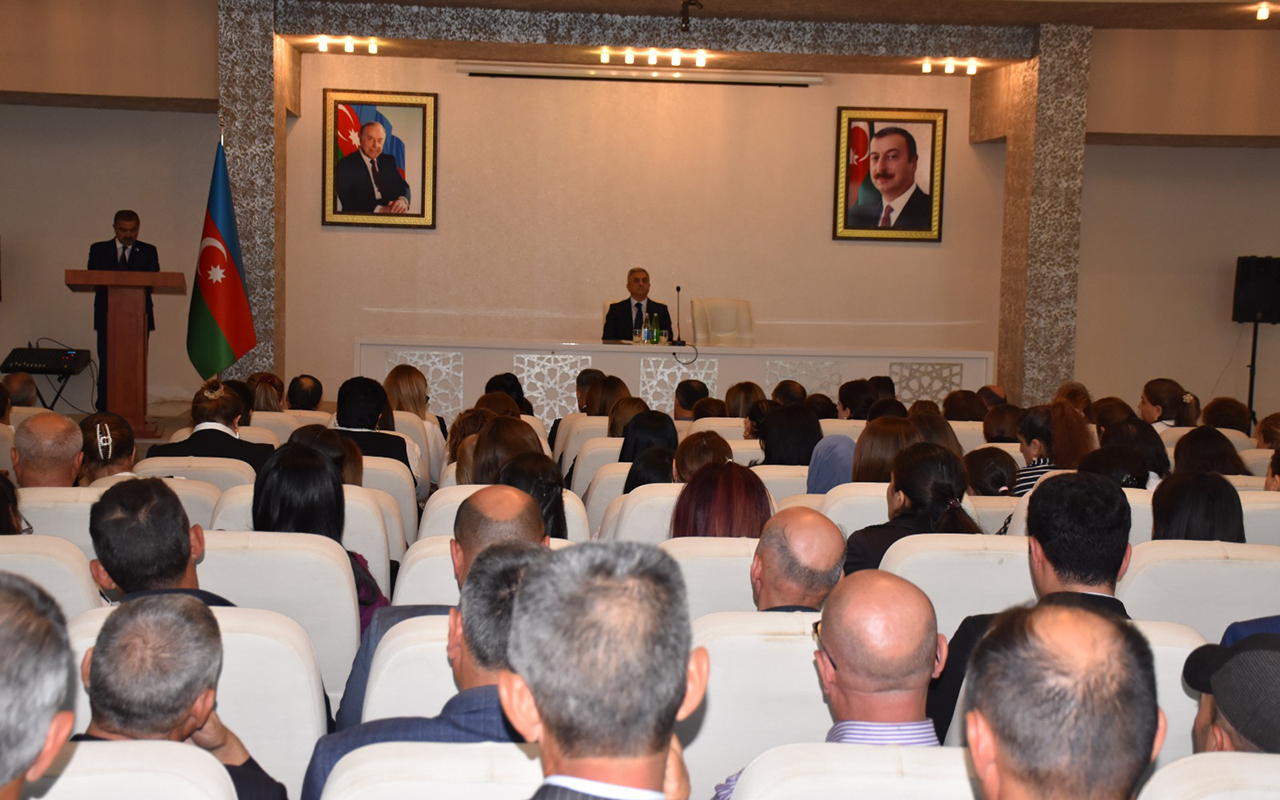 imislide-muellimler-gunu-munasibetile-tedbir-kecirilib