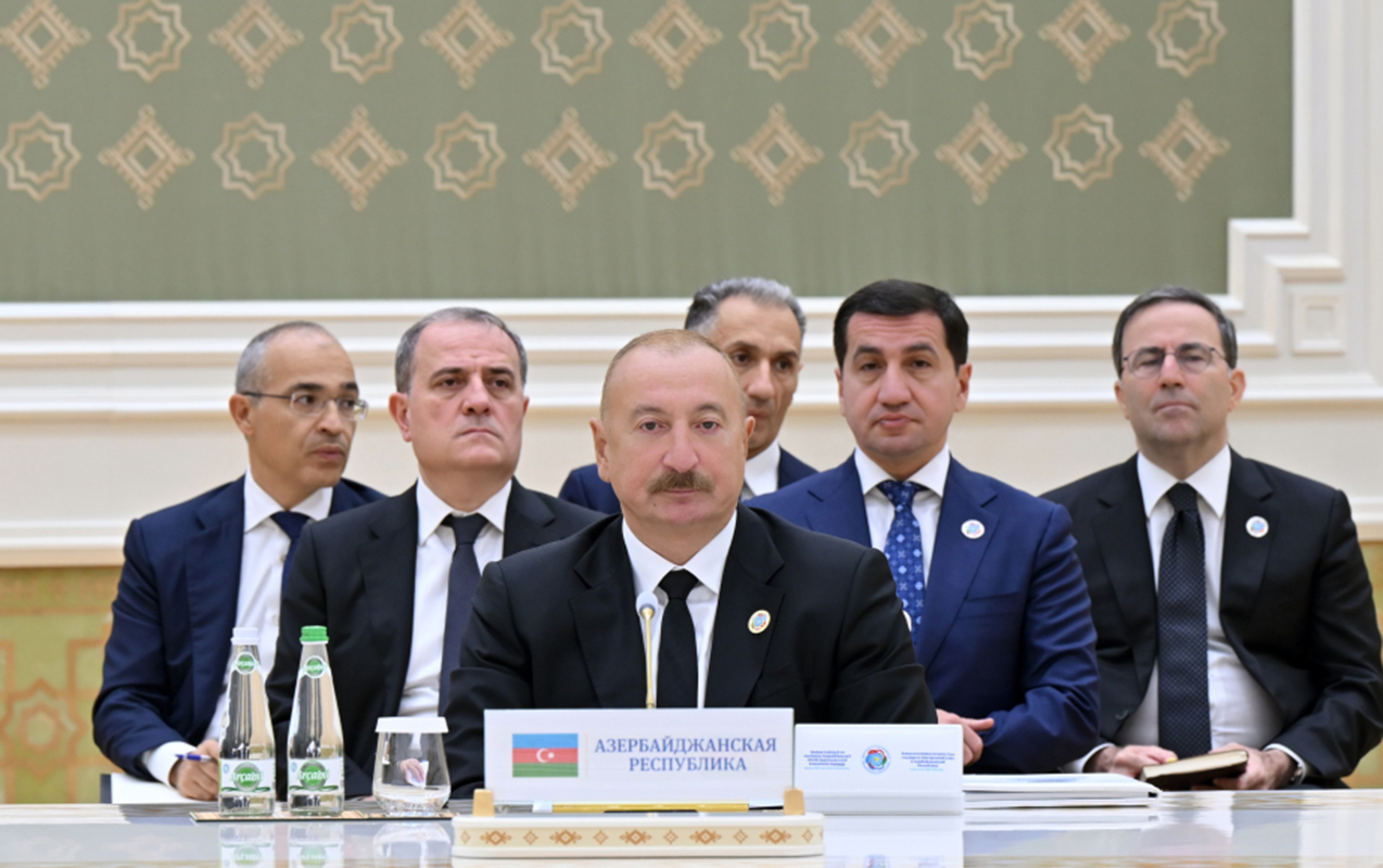 ilham-eliyev-turkmenbasida-tedbirde-istirak-edir