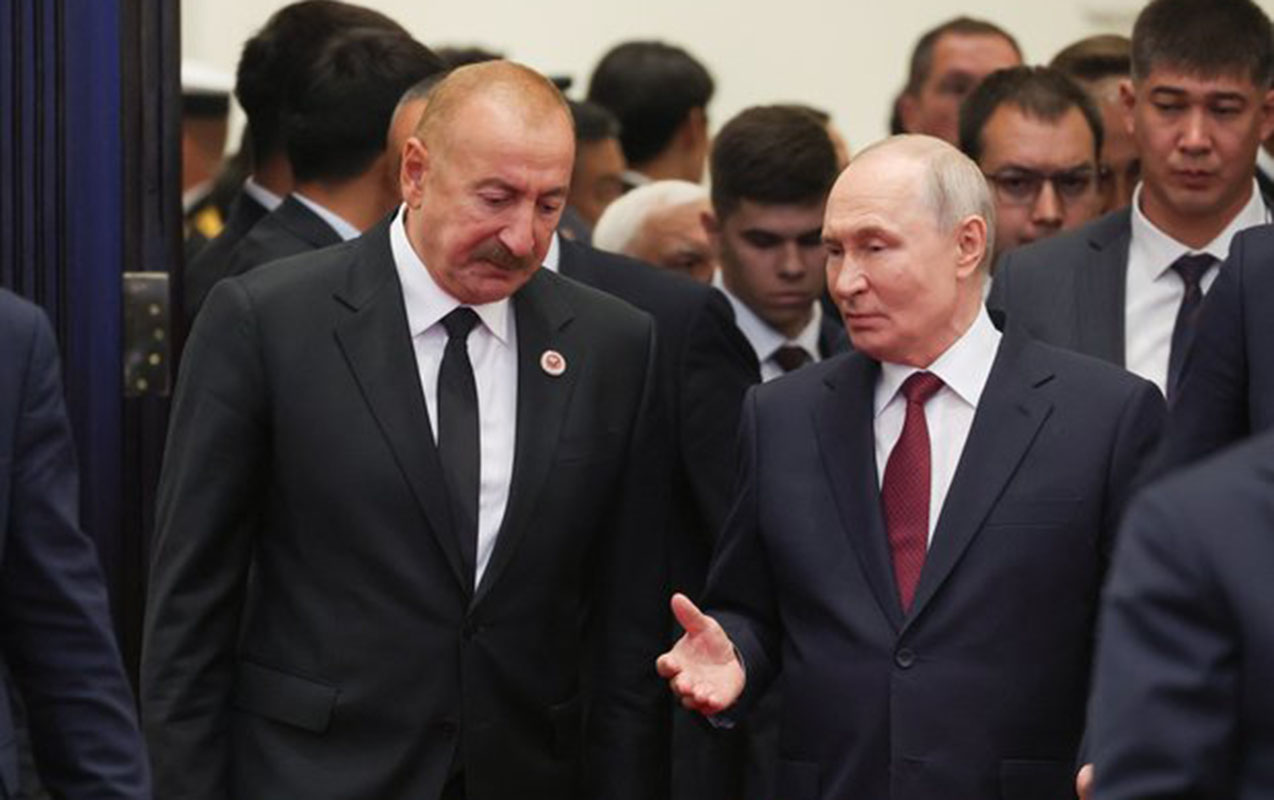 ilham-eliyev-putinle-turkmenistanda-ayaqustu-sohbet-etdi