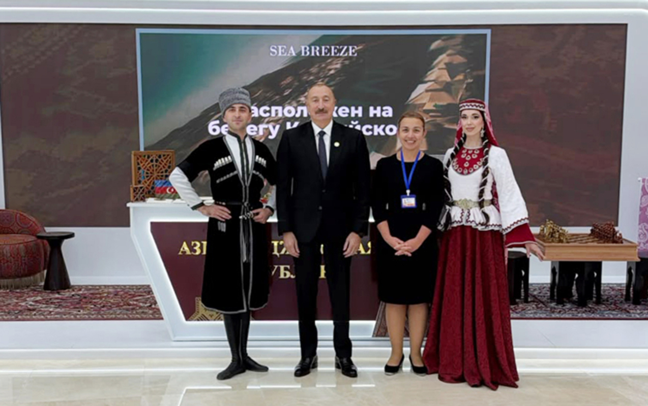 ilham-eliyev-mdb-nin-istirakci-olkelerinin-milli-stendleri-ile-tanis-olub