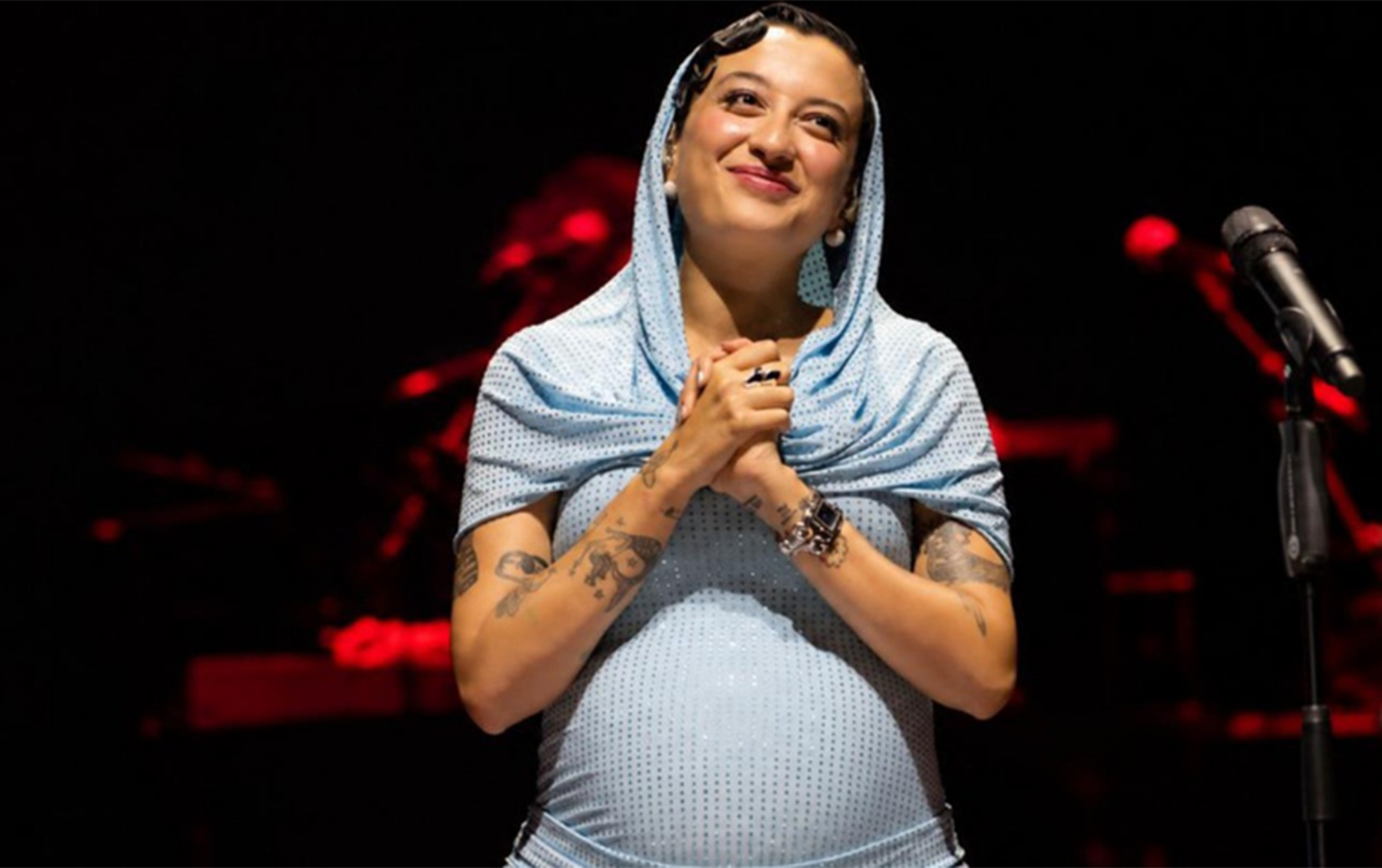ana-olacagini-konsertinde-aciqlamisdi
