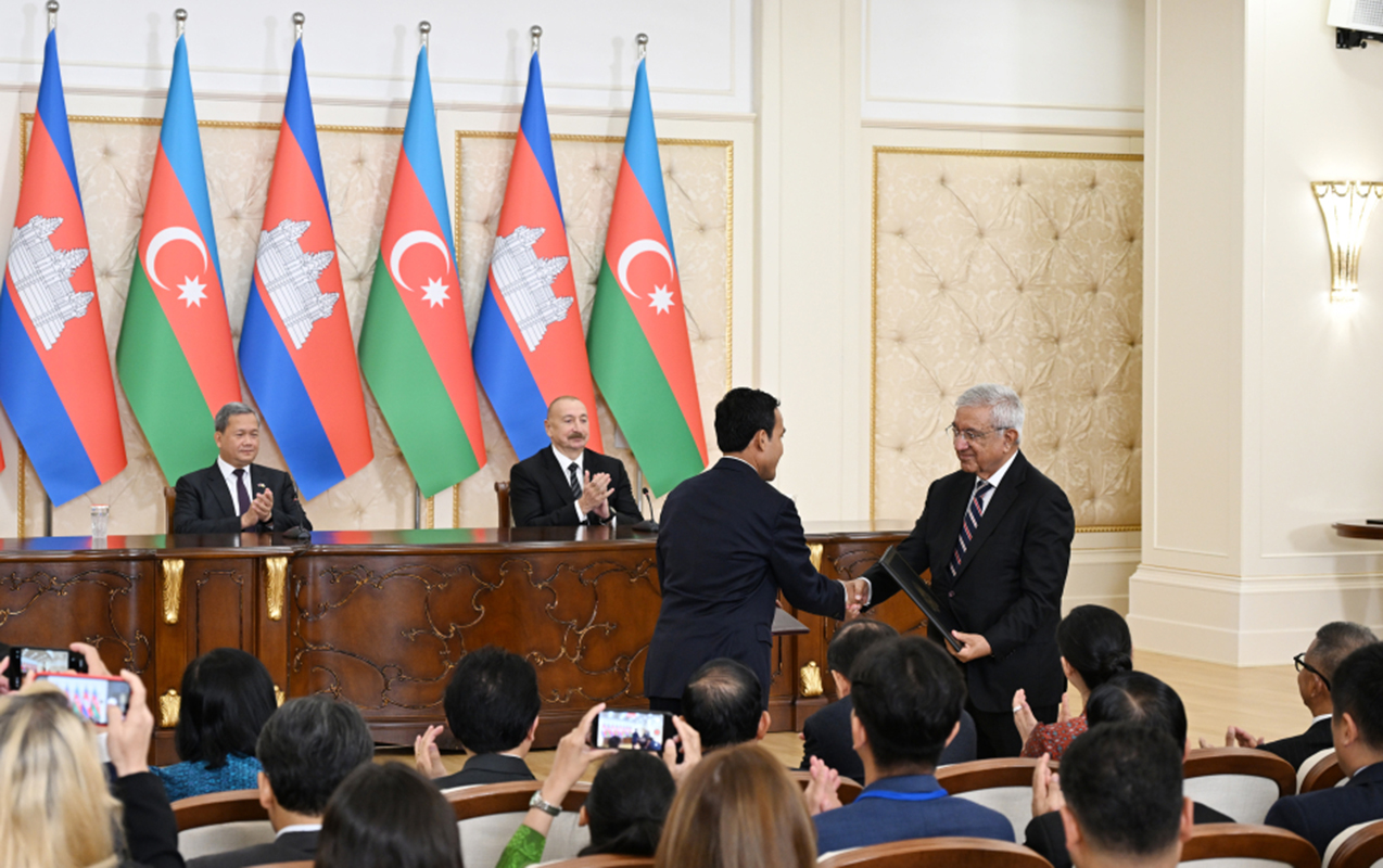 azerbaycan-kamboca-senedleri-mubadile-olundu
